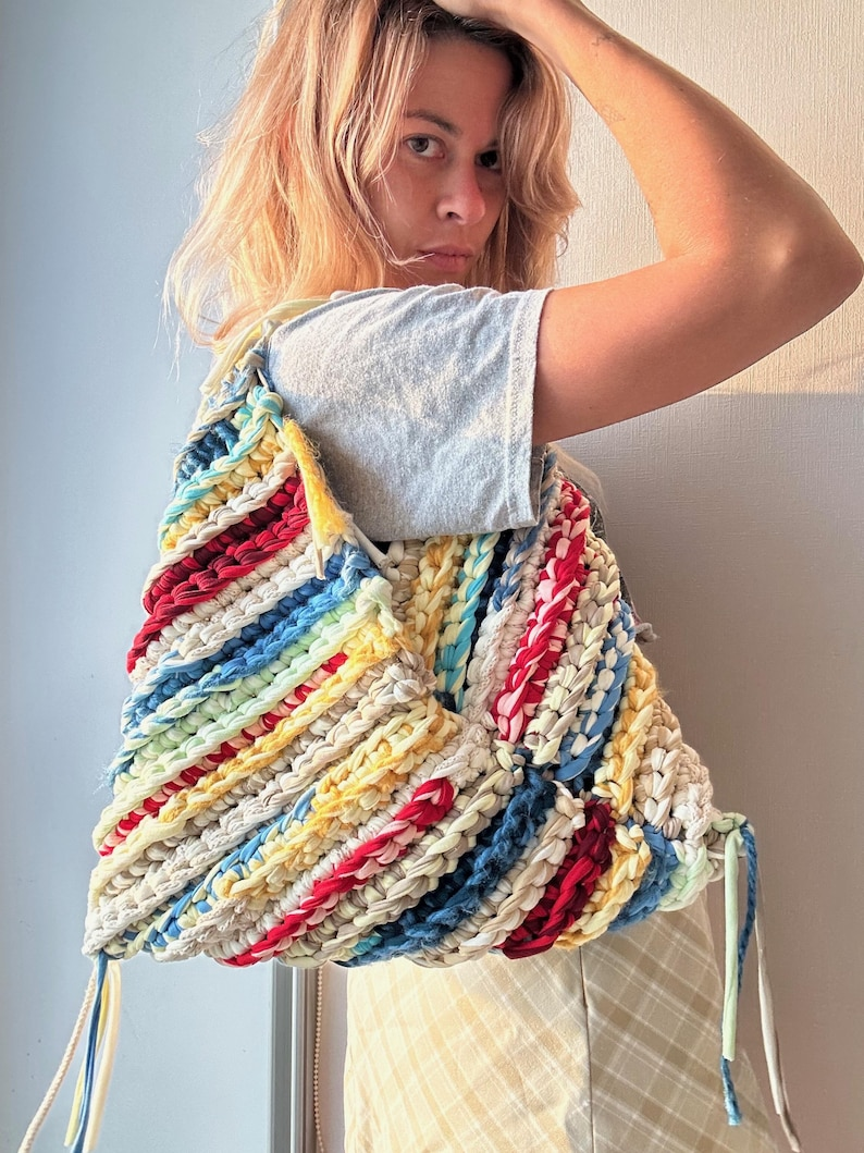 7 Gorgeous Oversized Crochet Tote Bag Patterns for Spring