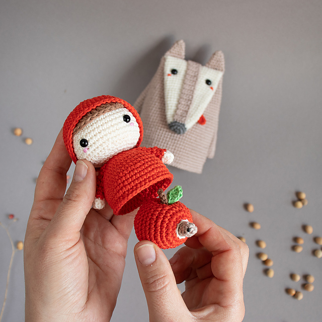 Little Red Riding Hood Nesting Doll Set - You've Never See Such Creative Crochet!