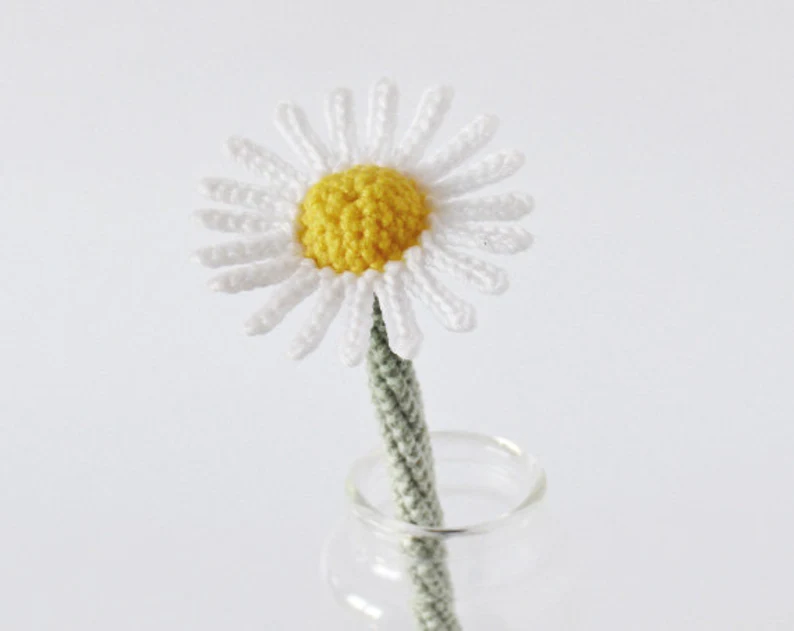 crochet patterns designed by Mo Malron of Crochet Objet