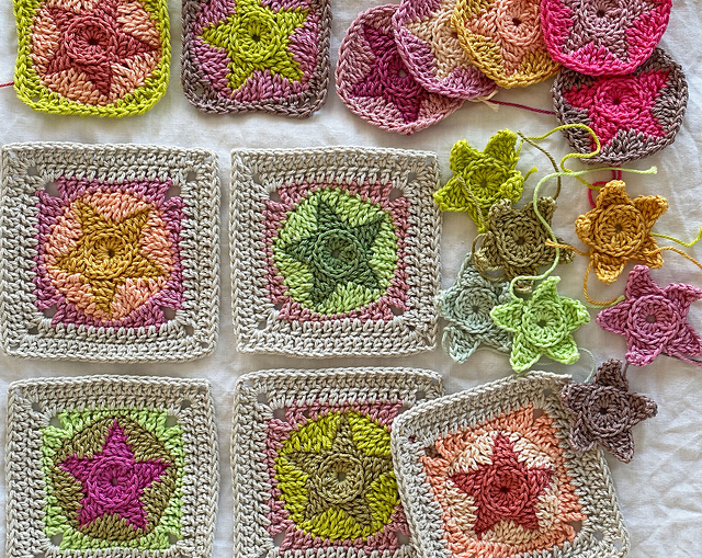 Crochet A Stunning StarFish Blanket With This Sweet Square Pattern