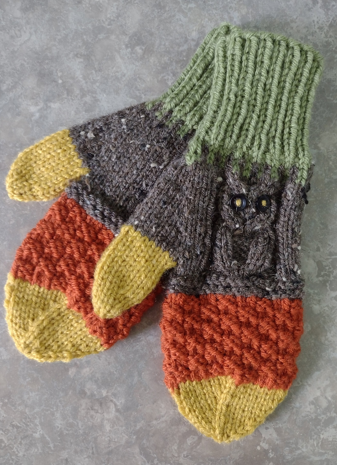 Judy Lamb's 'Scrappy Owl Mittens' May Be The Best Stashbuster Ever!