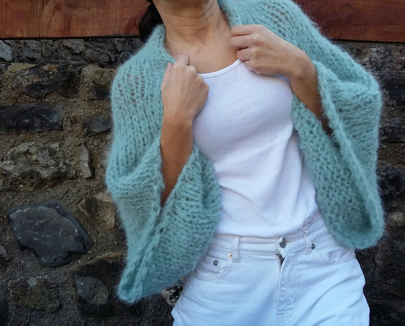 Shrug Season Is Upon Us … Let The Knitting Begin With This Seamless Fluffy Shrug!