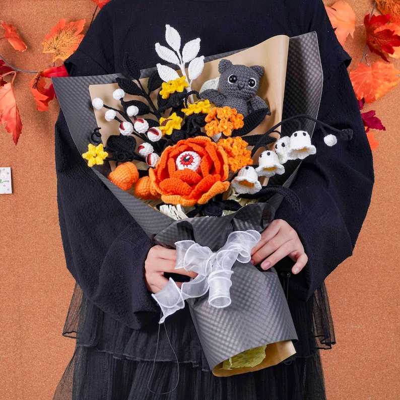 Pattern To Crochet A Popular Halloween Bloom Bouquet 