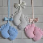 Knit a Pair of Sweet Baby Feet … So Cute
