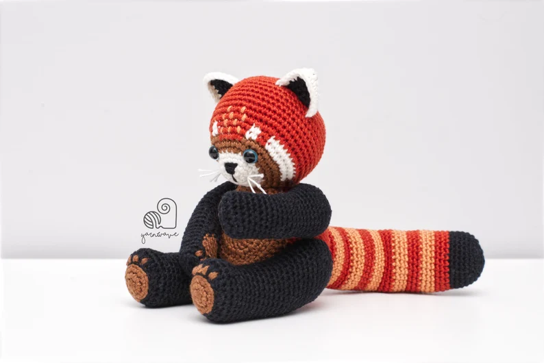 crochet amigurumi patterns designed by Banga Vaicekauskienė of Yarn Wave Shop #crochet #amigurumi