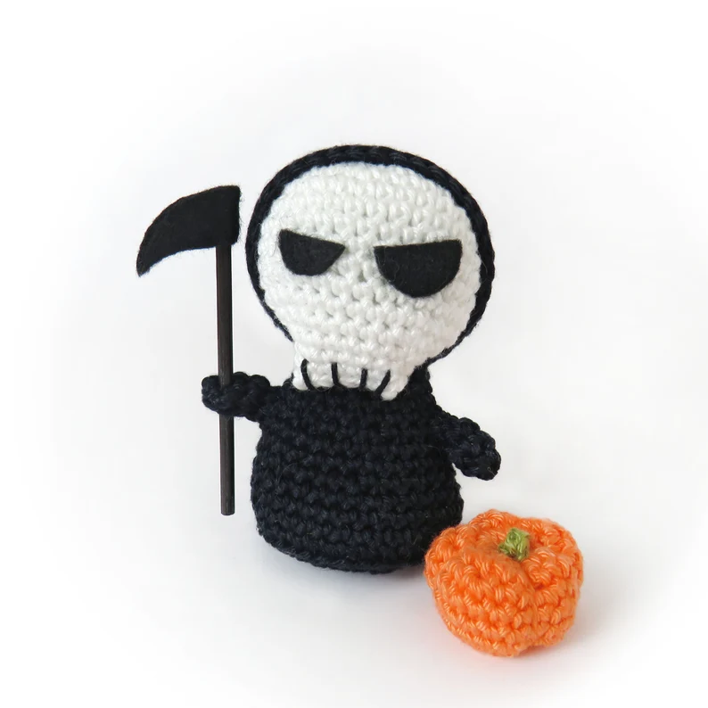 crochet patterns designed by Claudia of Toffoletta