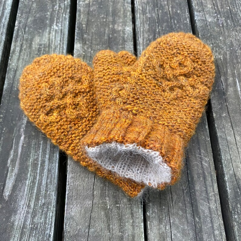 Form & Function Meet With These Five Double-Lined Mittens Patterns