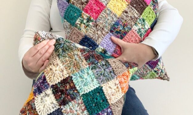 Say Hello To The Solid Scrappy Granny Pillow Pattern – Now This Is A Gorgeous Stashbuster!