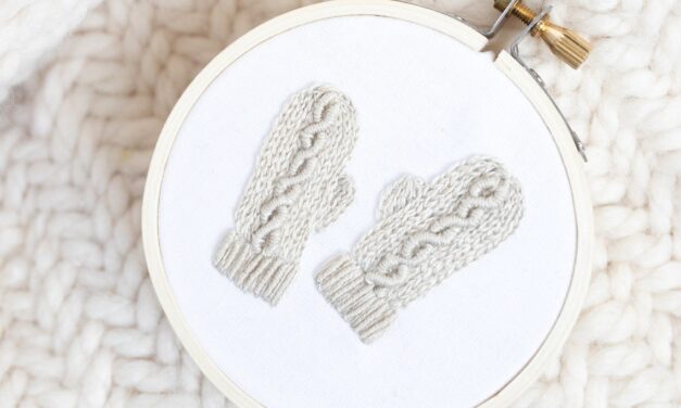 You Can Embroider These 3D Cable Knit Mittens!