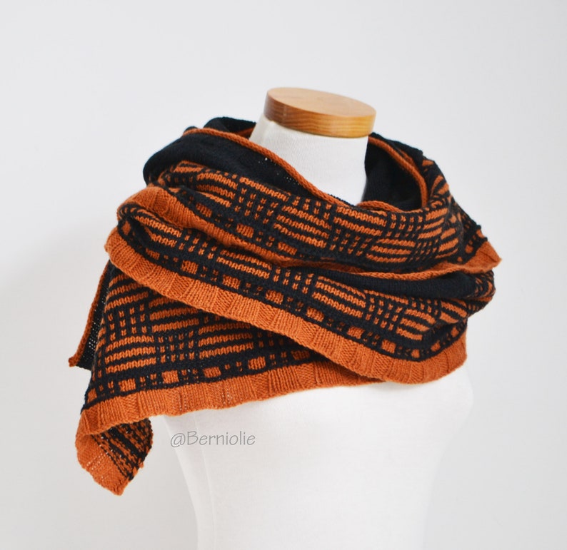 Knit a Checkered 'Blocchi' Wrap Designed By Bernadette Ambergen