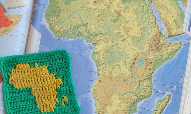 4 Map Granny Squares: Africa, Australia, Antarctica, South America + 7 Continent Wall Hangings