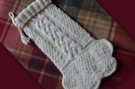 Christmas In July … Knit a Pawsitively Perfect Christmas Stocking For Your Favorite Furry Friend!