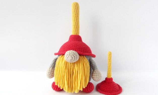 Hilarious Bathroom Gnome Complete With Miniature Toilet Plunger … Crochet This Comedic Sidekick!