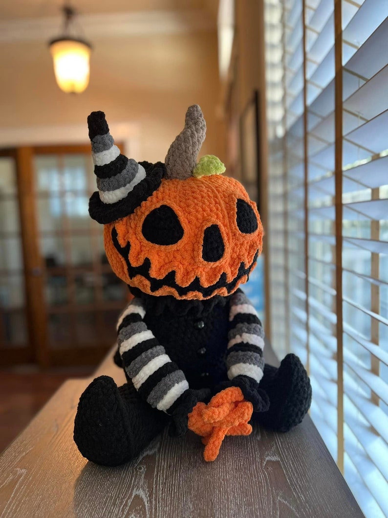 A Perfectly Twisted Jack & Jill Amigurumi, 'Tis The Season For Spooky Crochet