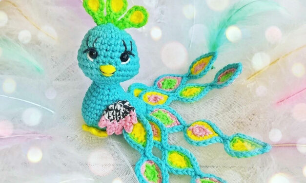 Crochet A Pia the Peacock Amigurumi and Celebrate Nature’s Living Work of Art