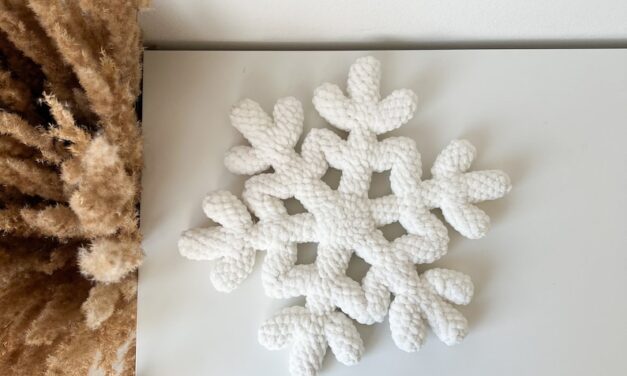 Creative Snowflake Pillow Patterns By Aleksandra Maka