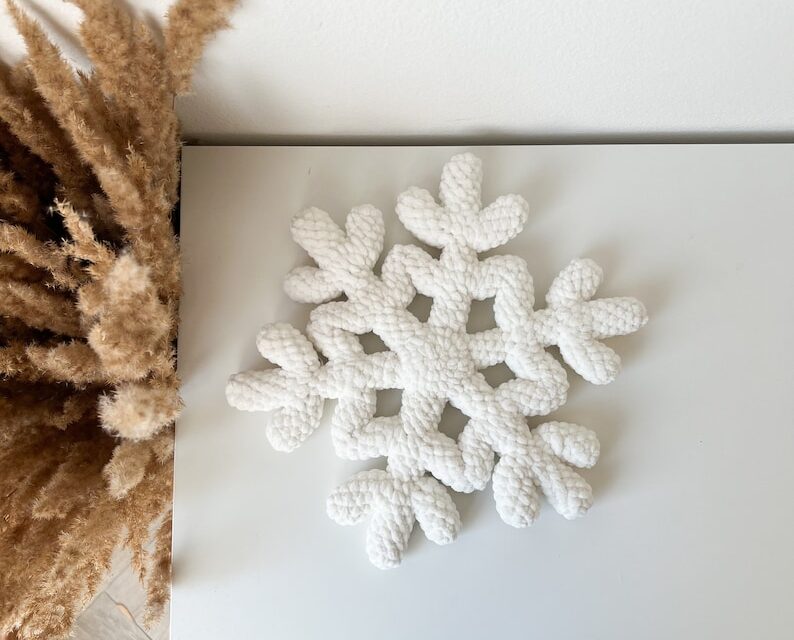Creative Snowflake Pillow Patterns By Aleksandra Maka