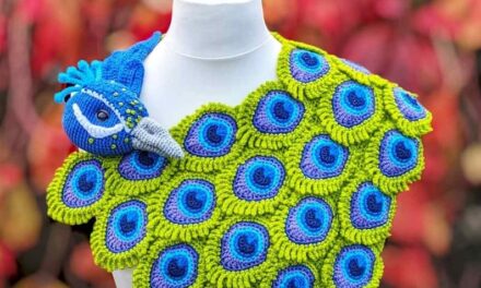 Crochet This Popular Peacock Shawl – Bea King’s Pattern Is Magnificent!