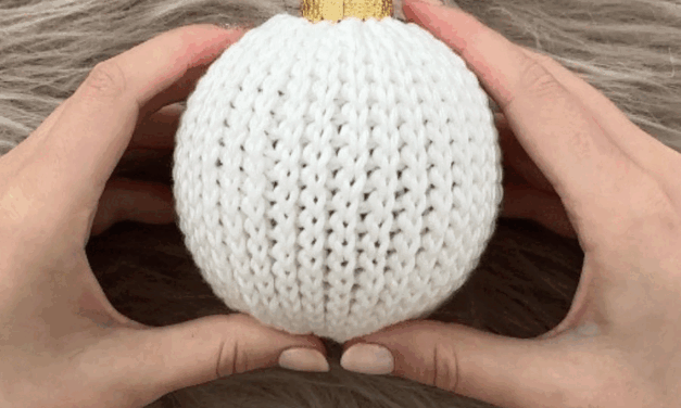 Crochet a Slip Stitch Ornament Designed by Wilma Westenberg