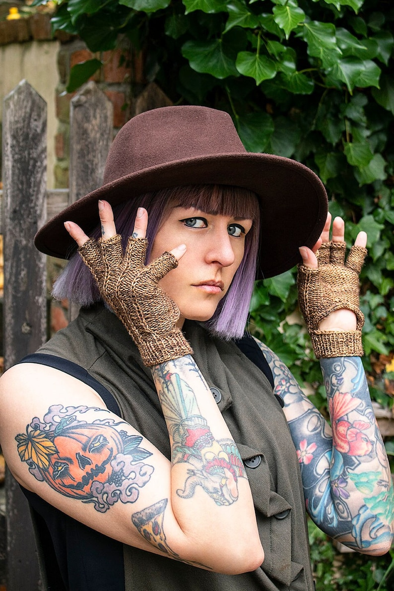 knit gloves pattern #knitting