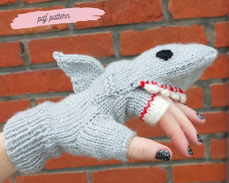 knit gloves pattern #knitting