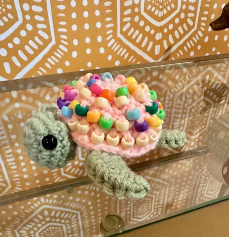 crochet beaded fidget patterns designed by Holly Stott of The Knotted Dinosaur #crochet