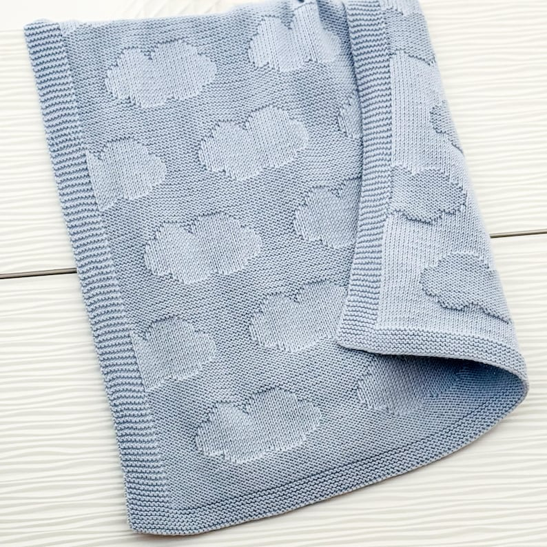 Knit the Perfect Baby Gift: Yarn Sonata's Cloud Banket - Reversible, Elegant & Unique