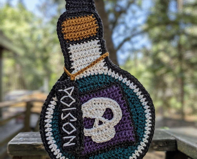 Drop-Dead Gorgeous: The Popular ‘Death By Poison’ Cross-Body Bag Pattern Is Here!