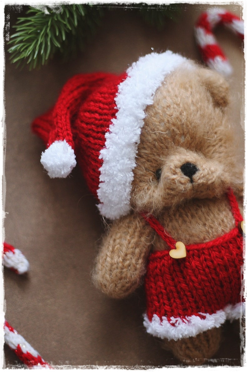 knit patterns designed by Gray Bear Akswokrat #knitting