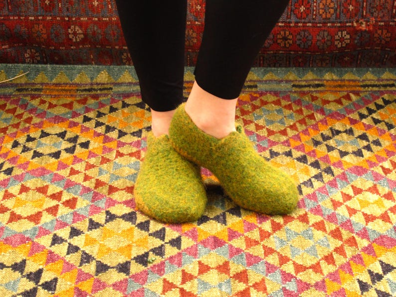 The Best Felted Slippers Patterns For Knitters & Crocheters - 6 Popular Patterns Including The Famous Sailor Slippers!