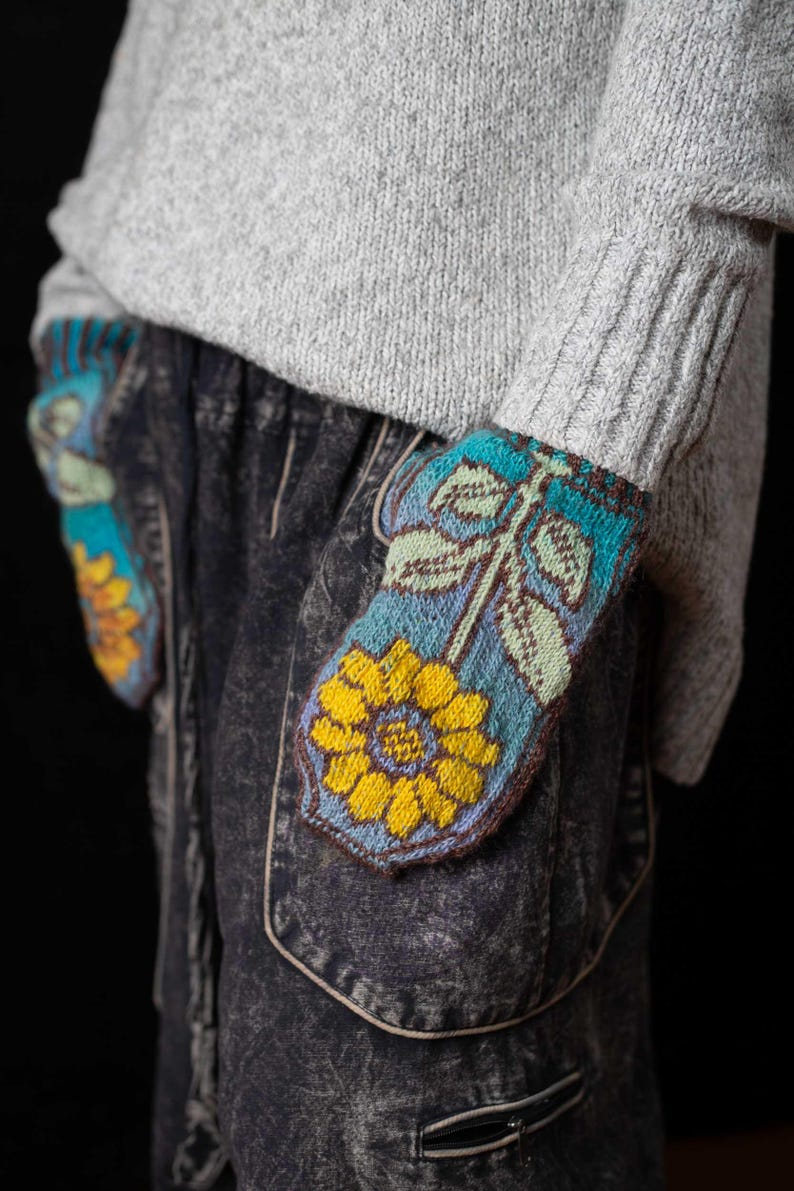 knitting patterns Sharon Oliveira of Knotical North Designs #knitting