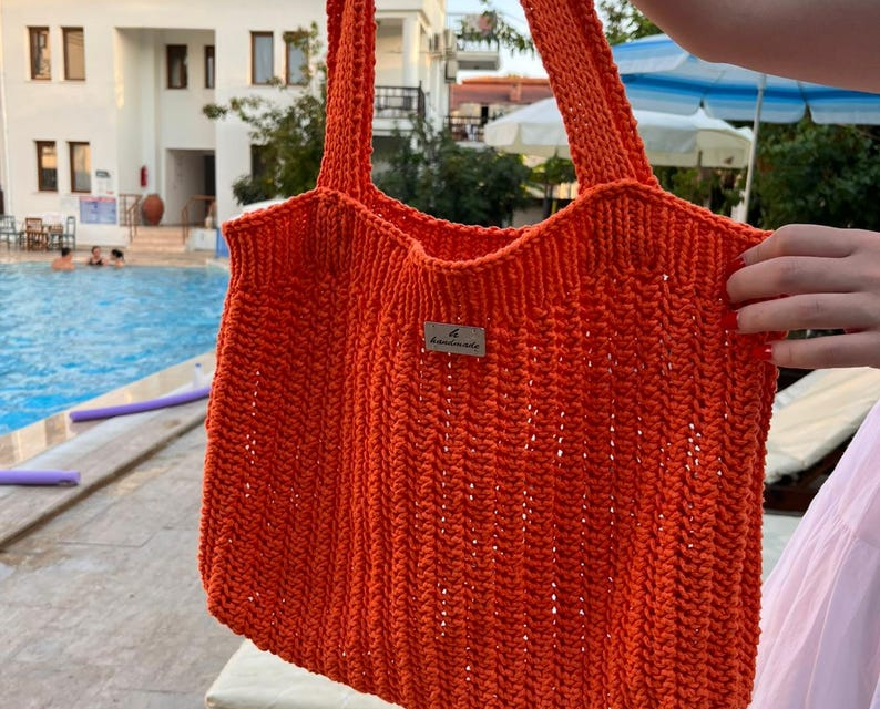 Pattern To Capture Some Big Tote Energy, No Fancy Knitting Techniques Required