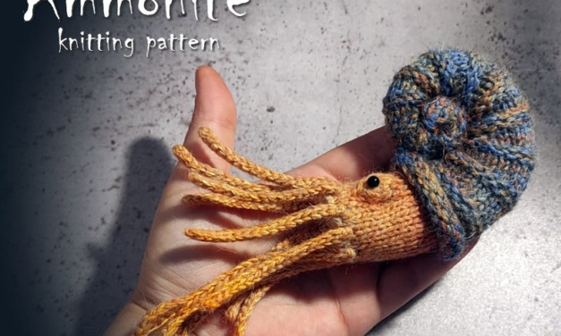 This Knitted Ammonite Fossil Pattern Is the Nerdiest, Most Wonderful Thing
