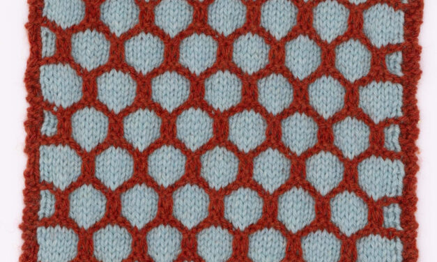 Free Knitting Pattern: Slip Stitch Honeycomb Tile in Two Colors