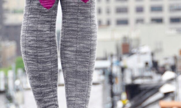 This Knit Socks Pattern Lets You Wear Your Heart on Your Knees
