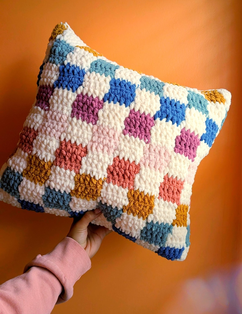 7 Crochet Throw Pillows You Can Make In A Day