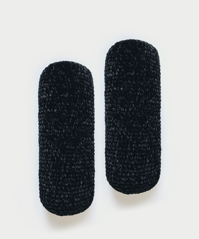 7 Crochet Throw Pillows You Can Make In A Day