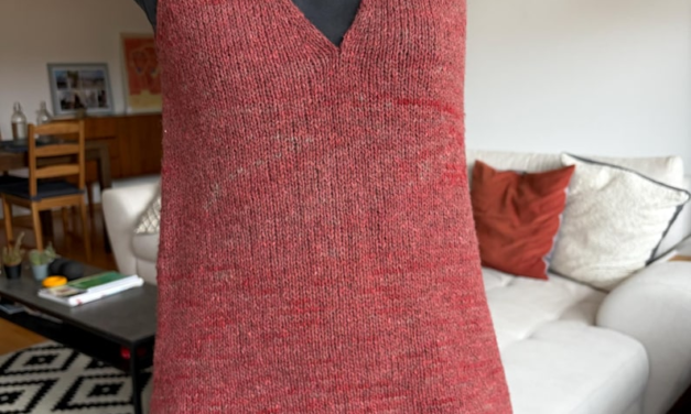 The ‘Cranberry Knit Dress’ Is the Pattern Everyone’s Adding to Their Queue Right Now