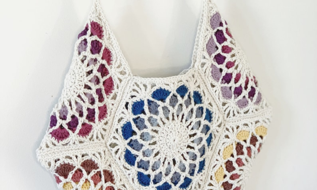Crochet a Fractal Bloom Project Bag That’s Almost Too Pretty to Use