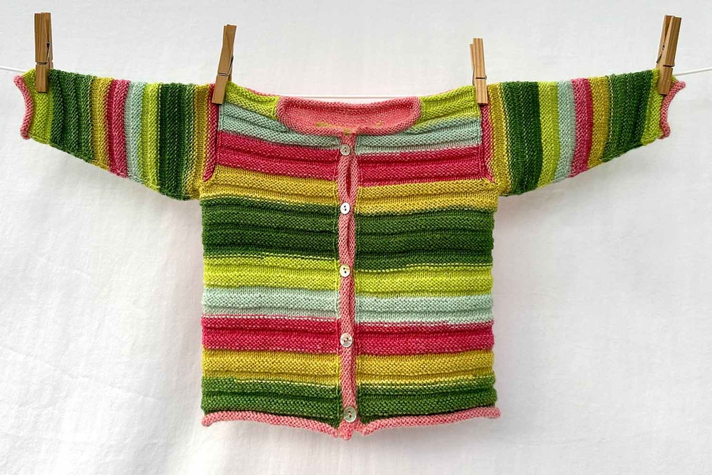 knitting patterns designed by Holli Yeoh and available via KnitPicks
