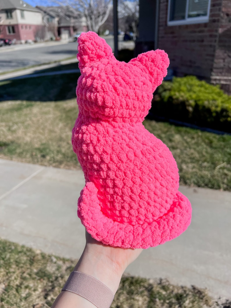 Pattern to Crochet the Squishiest Cat Amigurumi Ever