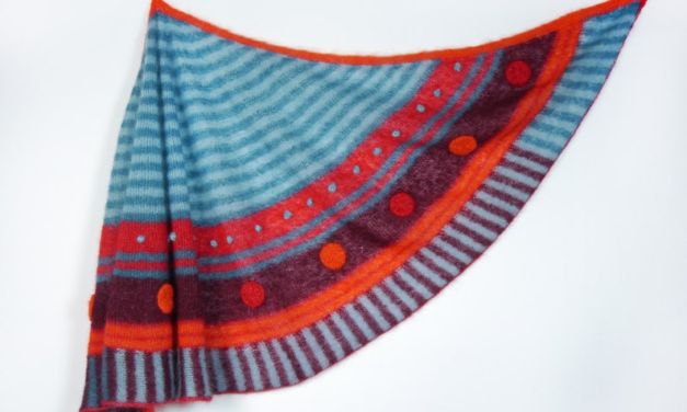 Knit a Hatshepsut Shawl, Inspired By Egypt’s Most Powerful Female Pharaoh