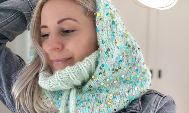 Pattern To Knit An Adjustable Hooded Cowl – Clever Design Keeps Your Head AND Neck Warm